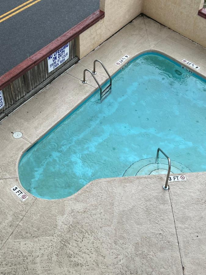 Lovely 2-Bedroom Condo With Pool Myrtle Beach Kültér fotó